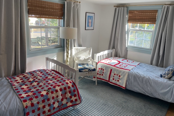 Bedroom 2 Queen Bed - Newly Renovated Home In The Desired Briggs Farm Neighborhood
