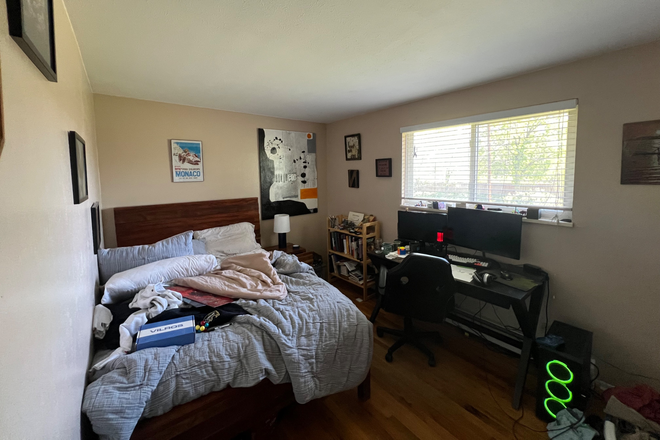 Bedroom - 1 Room in 3BR near CU East Campus – $950/mo rent + $100/mo utilities, Quiet, Grad Student Friendly