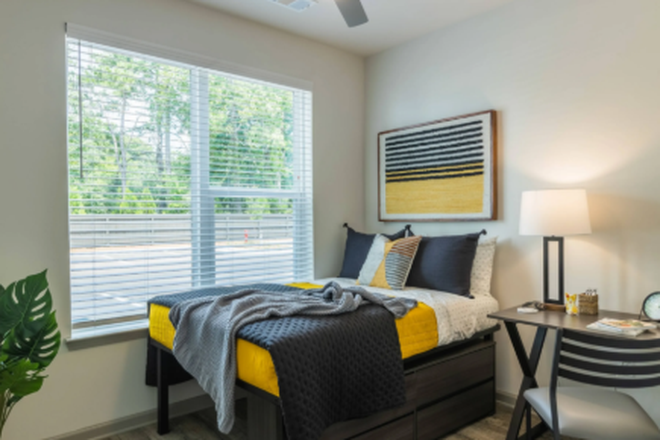 Bedroom - Lease takeover at the Beacon Apartments