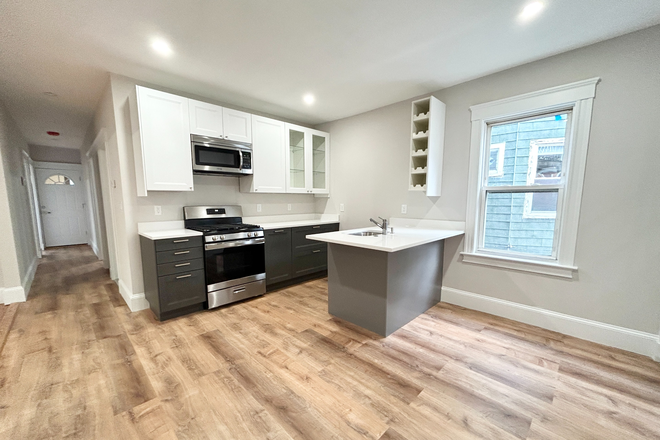x - Sudan St 4 Bed 2 Bath Dorchester