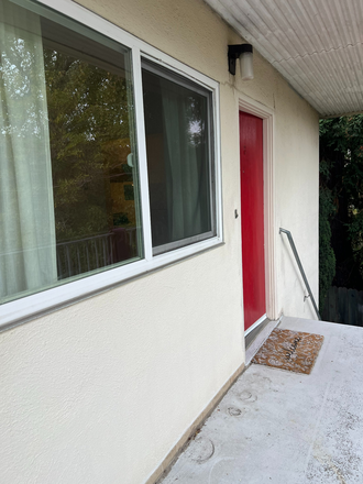 #6 entrance - 1 BR / 1 BA - Quiet apartment close to everything!