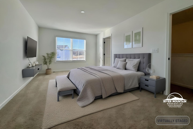  - Newly Built End-Unit Townhome in Blacksburg - SHORT-TERM lease