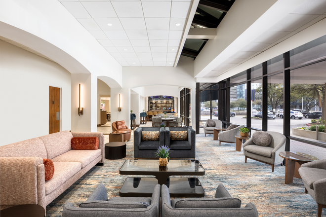 Lobby Lounge - Newly Top-Down Renovated DoubleTree Houston Medical Center Hotel & Suites Condo