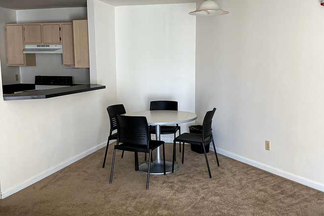 Living room 2 - Bellevue Gardens Apartments