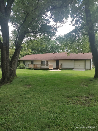 Beautiful back yard - Less than 10 minutes to Purdue University House