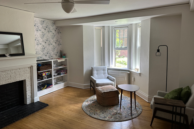 Living Room - Summer sublet:Furnished 2BR apt for PU Faculty/Staff only-Prospect Ave-Princeton