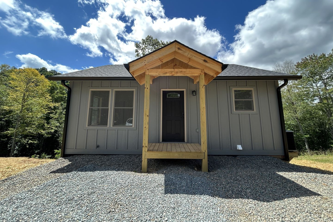 Photo - Cabin Life. Modern Comfort. Mountain Escape. House