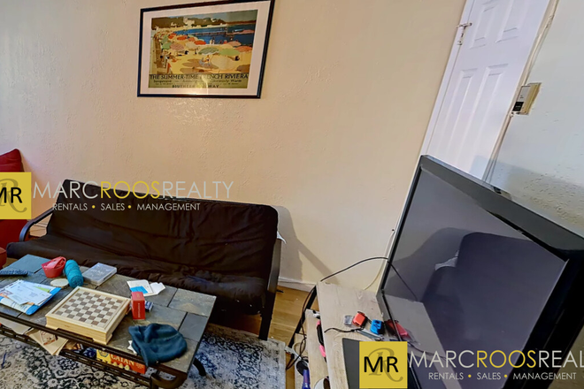 Call NOW for showings! 617-236-8600 - HAMMOND ST - *NO FEE* 3 FLR 4BR TOWNHOUSE IN SOUTH END FOR *9/1/2026* W/ LNDRY IN UNIT, 2.5 BATHS!