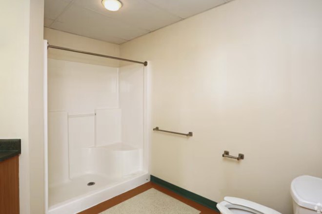 Bathroom - Private Room Available in 3BR Apartment – August Move-In, Willimantic, CT