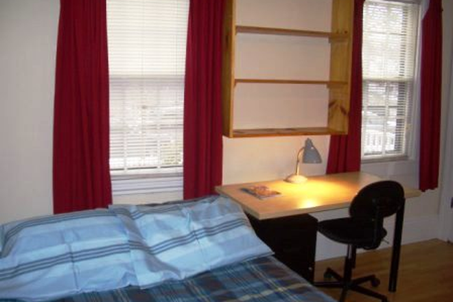 bedroom - 27 William St furnished post-doc house with semi-studios and shared bathrooms