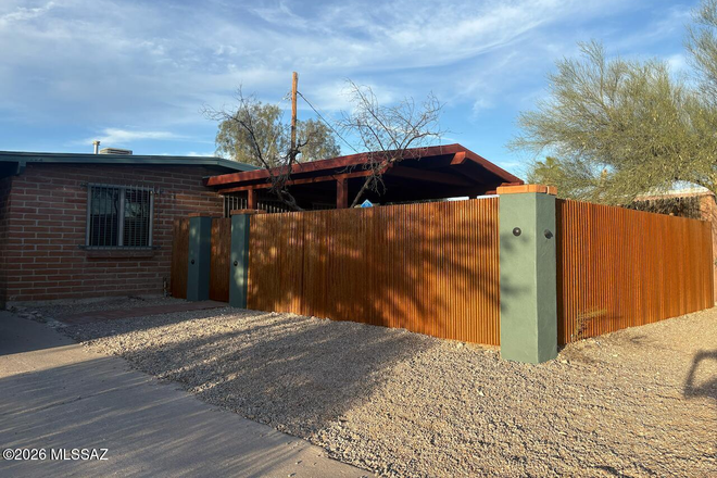 Front - Downtown House! (3 Bedrooms)