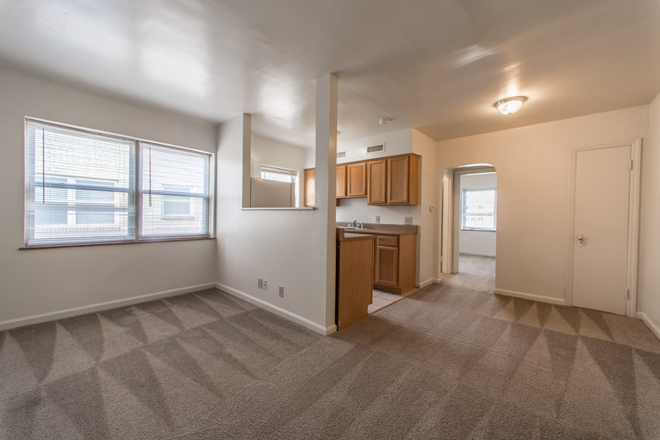 Living Space - 2920-2928 Burnet Ave Apartments