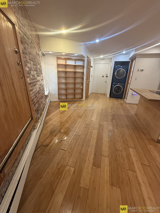 Living Space - Updated Saint Stephen St 2 Bed - Fenway Apartments