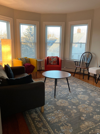 Living room - Furnished 20 Crescent Harvard Law and Lesley Universities, Cambridge, MA