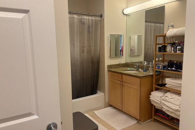 bath - 1BR apt-Nassau St-Princeton