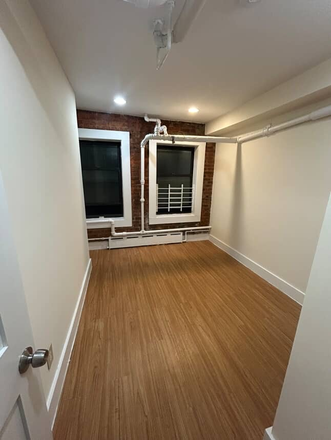 Bedroom - 1 BED, 1.5 BATHROOMS, CONVENIENT LOCATION, CLOSE TO CAMPUS Apartments