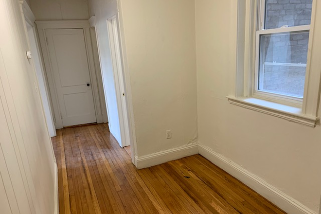 Call NOW for showings! 617-236-8550 - BOYSTON ST - *NO FEE* GREAT LOW PRICE ON SPLIT 1BR FOR 2 PPL *AVAIL NOW* W/ H&HW INC LNDRY ON SITE! Apartments