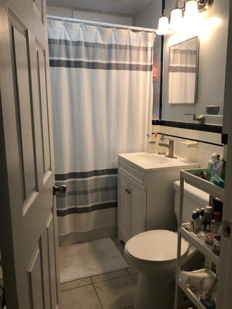 Bathroom - 77 Lyman Ave Medford Tufts University NO FEE Apartments
