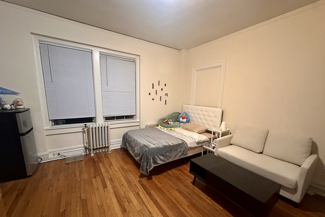 Living Area - Wyman Towers