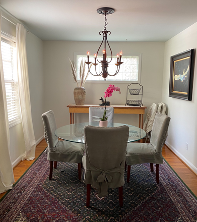 Dining room - Lovely townhouse and yard, off street parking,  fully furnished, *WALK TO CAMPUS