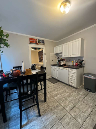 Call NOW for showings! 617-236-8600 - STRATHMORE RD - MODERN 2BR/1BA AVAIL *9/1/2026* W/ LNDRY IN BLDNG, H&HW INC, DECK IN CLEVELAND CRCL Apartments