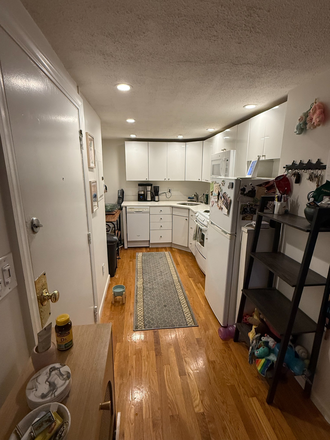 Kitchen - 15 Euston Rd Apt 22