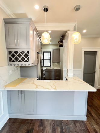 Call NOW for showings! 617-236-8550 - COMM AVE - GORGEOUS RENOVATED 2BR/1BA AVAIL *6/1/2026* W/ H&HW INC, LNDRY IN UNIT, LUXE BATH & KTCHN