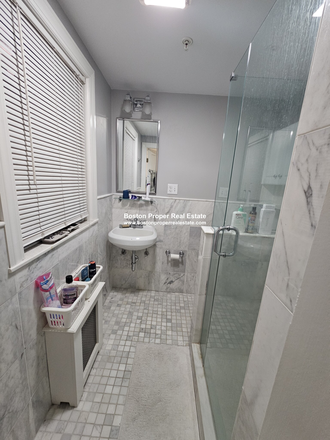 a - Renovated studio across from Whole Foods in Symphony *NO FEE Apartments