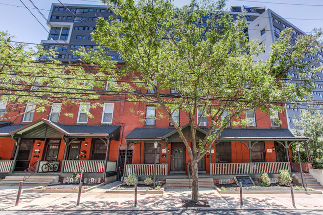 Photo - University City Associates Apartments