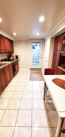  - Bright Trendy All Inclusive Furnished Basement Studio Apartment