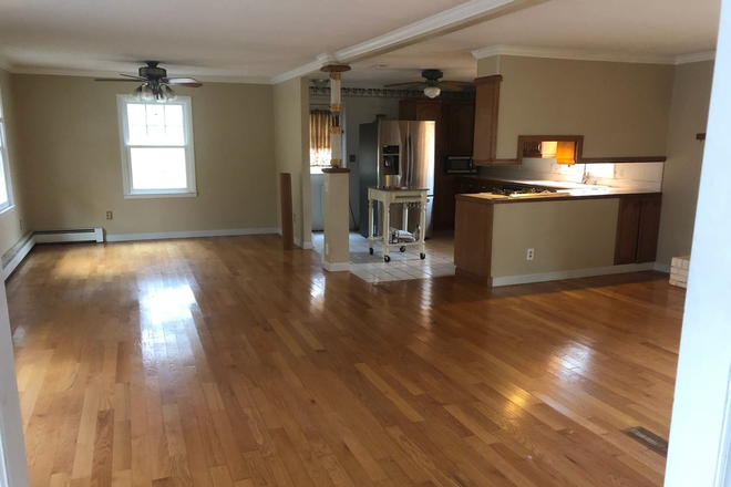 Open living & dining area - Huge 3-bedroom/2-Bath House!