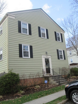  - 4 Bedroom 3.5 Bath 3 Level, End Unit Townhouse