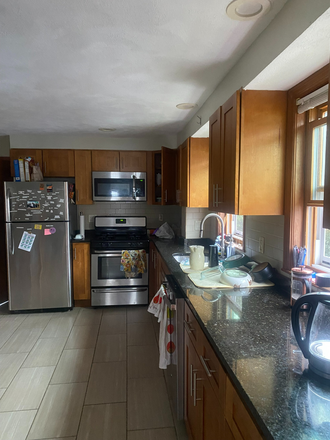 Kitchen - Sublet: Spring 2026: Medford/Tufts Campus Apartments