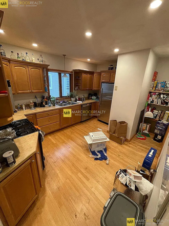 Call NOW for showings! 617-236-8600 - BOWDOIN ST - *NO FEE* LOVELY 3BR/1BA NEAR TUFTS AVAIL *6/1/2026* W/ FREE LNDRY IN BLDNG, EIK, DW! Apartments