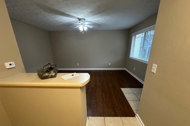  - Available NOW, Summer sublease, 1 bedroom apartment at Eagles West