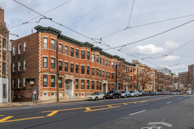 Exterior - 4 bed 2 bath Mission Hill, No Brokers Fee Apartments