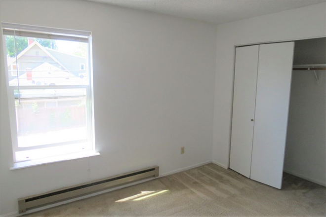 Bedroom 2 - 2156 Grove Circle West #7