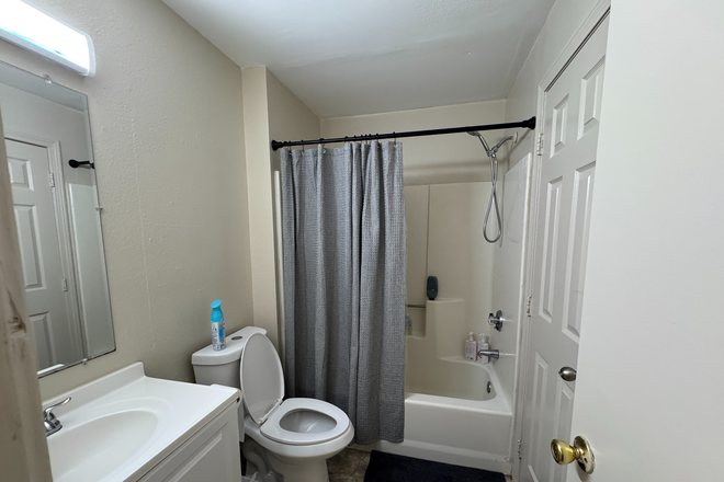 Bathroom - Celeron Square Apt- 2 MONTHS FREE!!! Quiet 2 bed, 1 bath Apartment w/ MALE Roommate Spring 2026