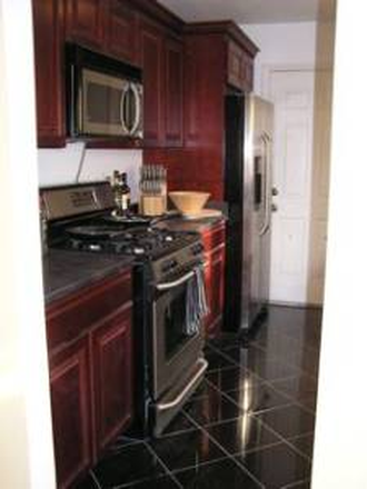 *Granite Kitchen! - *Garden  Renovated City Boarder/Diamond 2-3 Bedroom Whole Private House!