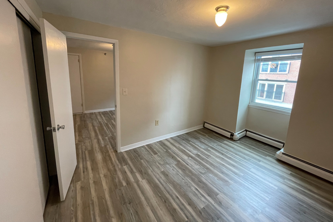 Bedroom - Renovated 1BR-Spring St-Princeton Apartments