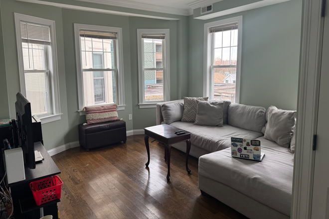 Living Room - 1 Bedroom Lease/Sublet in 3B/1B Unit in JP Available Sep 2026 Triplex