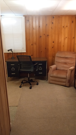 Apt 2, Bed 1 - $700 Utilities Included - Quiet academic, 12-min walk to Engineering, furnished Apartments