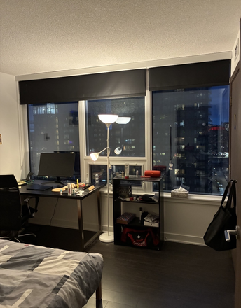 Bedroom (w/ options for desk, bed, storage) - 1 Room in 2 Bedroom + 1 Bath Appartment - 30 mins from campus; CN Tower View, Wifi/utilities incl