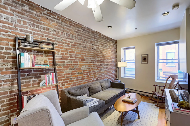 Call NOW for showings! 617-236-8600 - PRINCE ST - *9/1/2025* LUXE FRONT FACING NORTH END 2BR/1BA W/ DW, LNDRY ON SITE, EQUAL BDRMS!