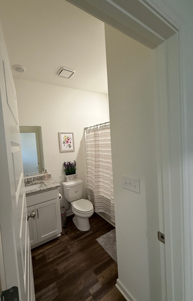 Shared Bath - House - 2 Available Bedrooms With Shared Bath