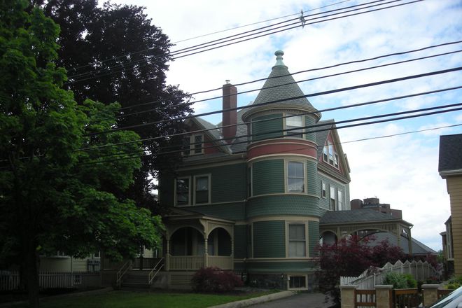 Street view of house - First floor apartment roomate wanted, beautiful Victorian house with great yard and garden