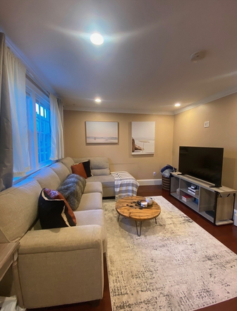Living Room - HUGE 4 Bed 2.5 Bath!! Apartments