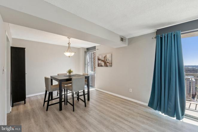 Dining Room - Looking for roommate 2 bed 2 bath condo close to campus