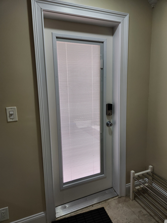 Photo - Immaculate/All Included/Super Fast  Internet/Streaming/Private Entrance & Parking>Terrace Dining Apartments