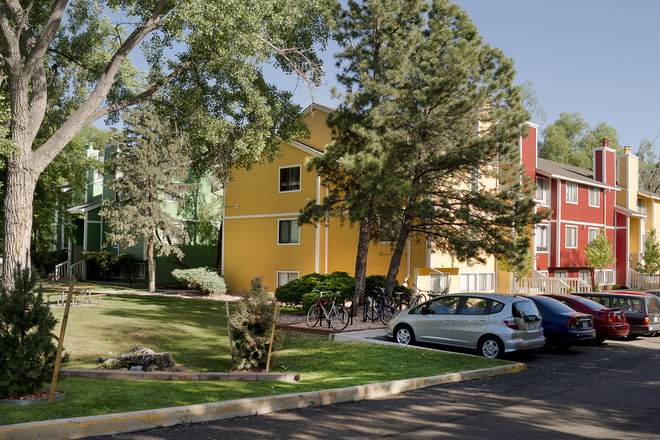 Exterior View - Buffalo Canyon Individual Beds for Lease (Roommate Matching) Apartments